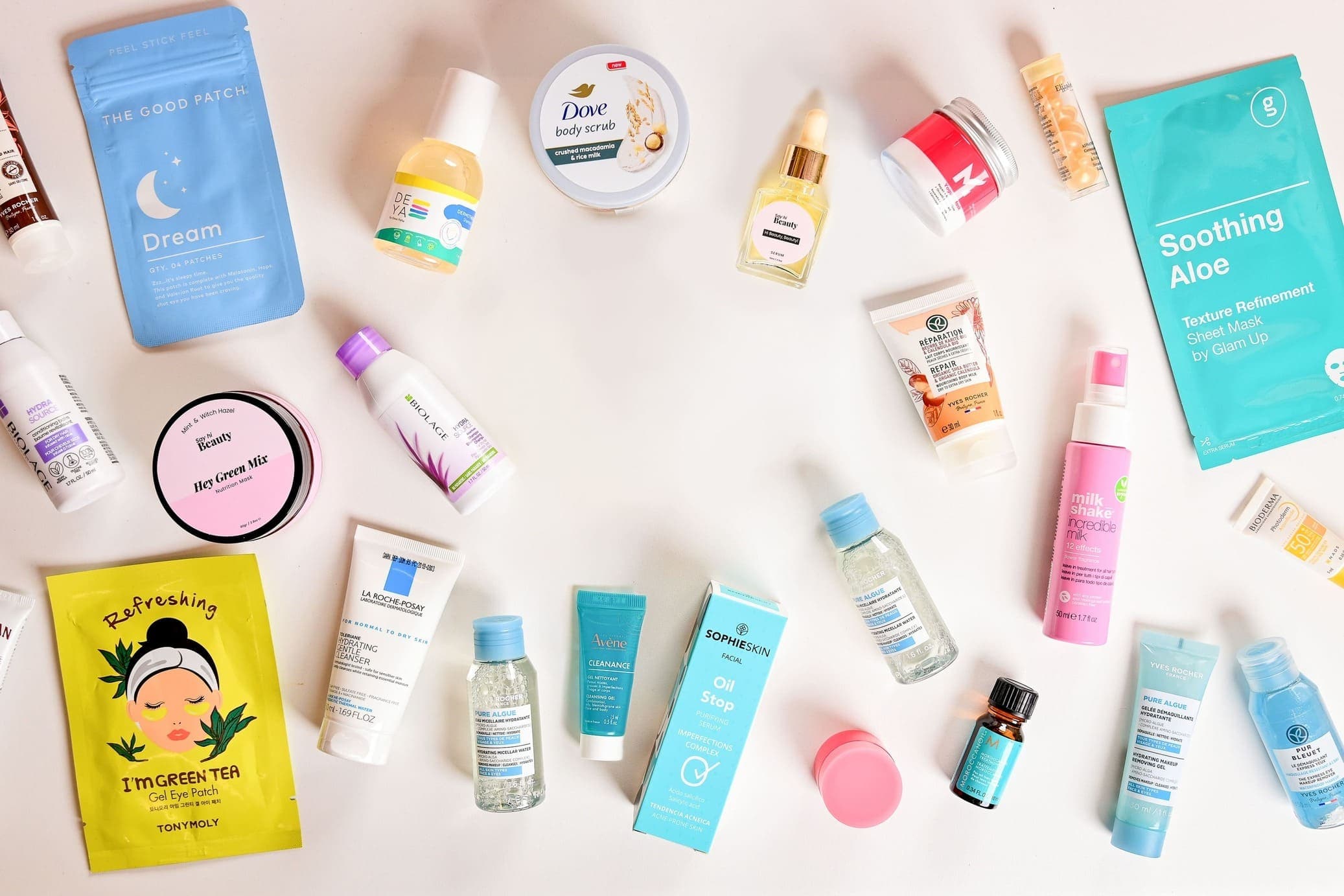 Selección de productos de belleza de La Caja Rosa